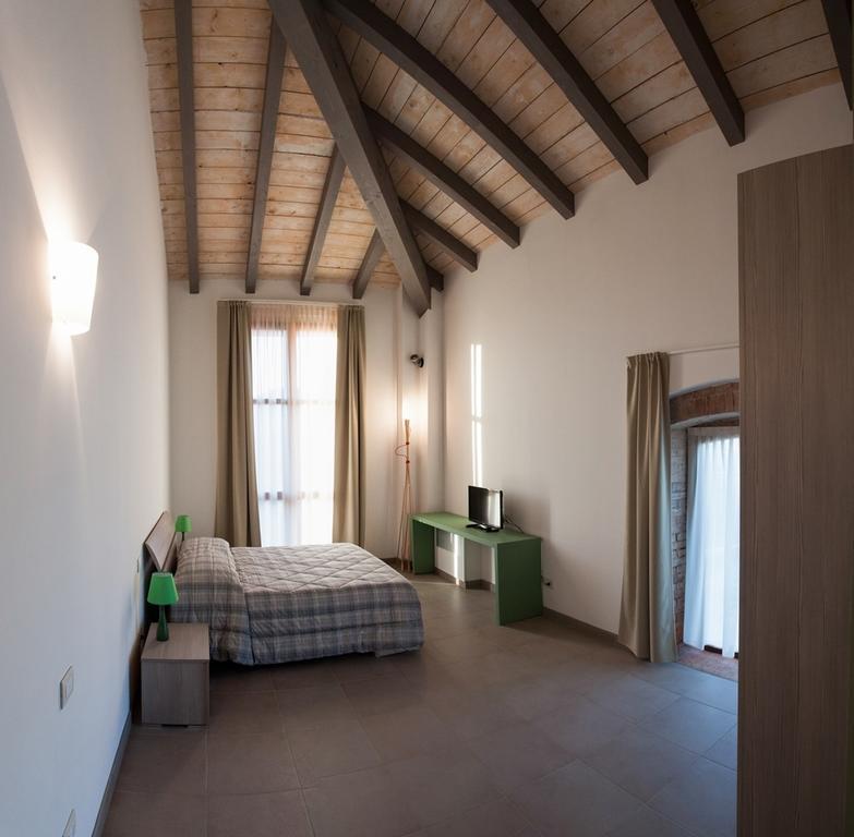 Agriturismo Mascudiera Fiorenzuola dʼArda Habitación foto